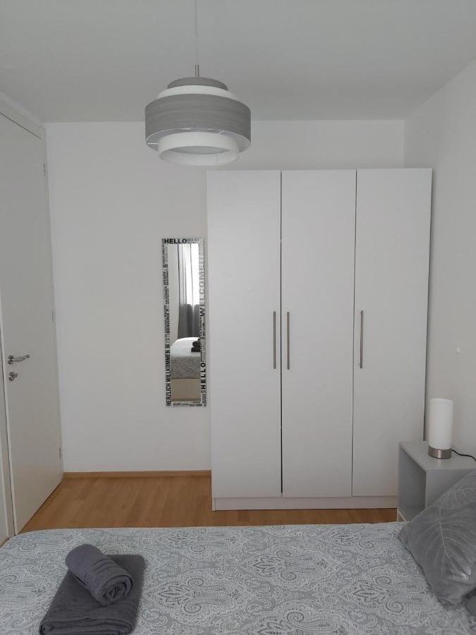 Apartman Ana Iadera With Balcony And Parking 자다르 외부 사진